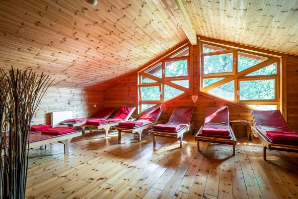 Tannenhaeuschen Waldhotel